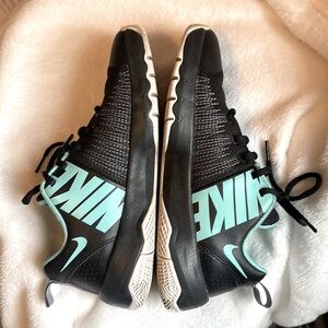 Nike Black and Mint Athletic Shoes